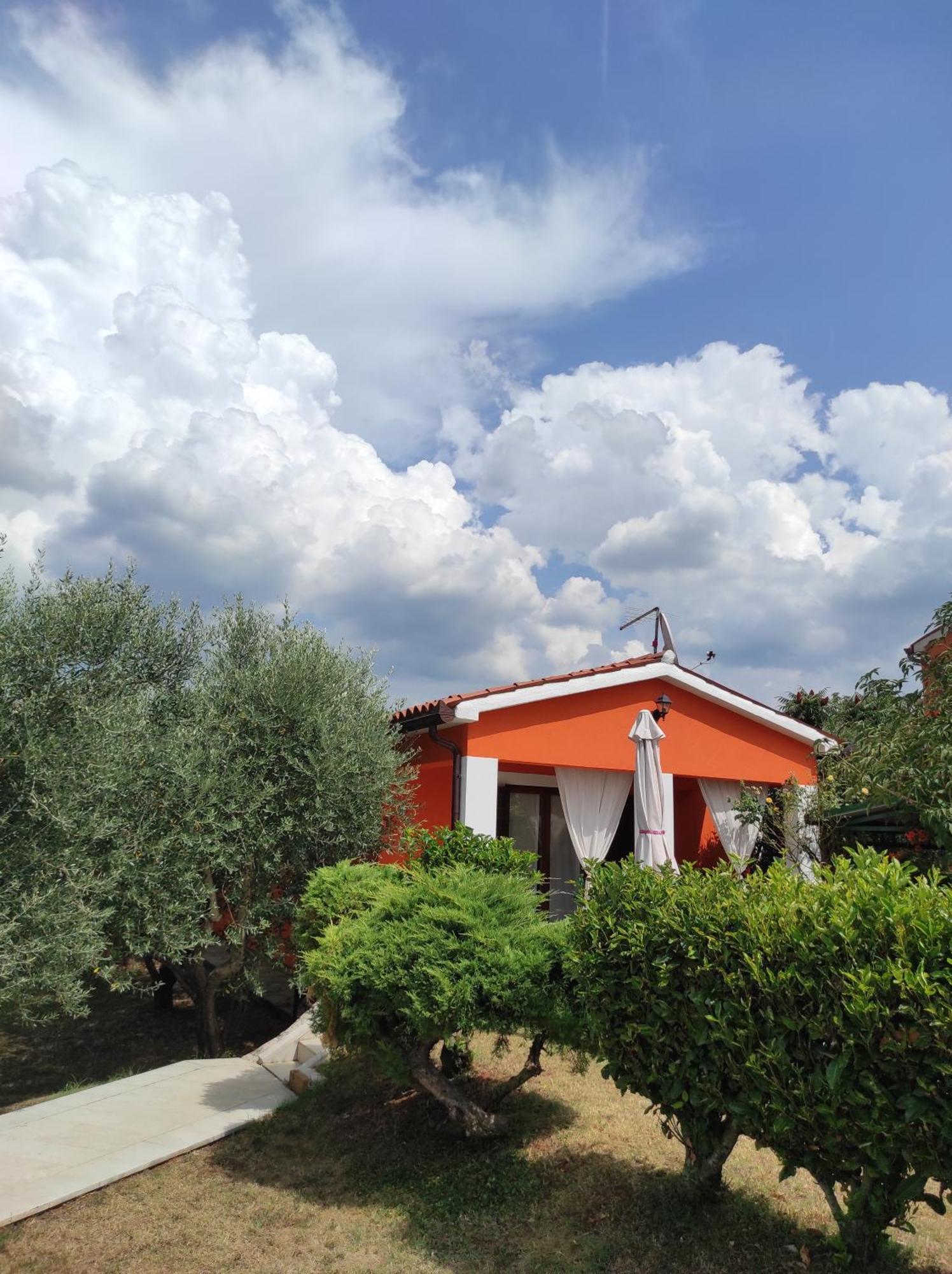 Villa Dorina Барбан Экстерьер фото